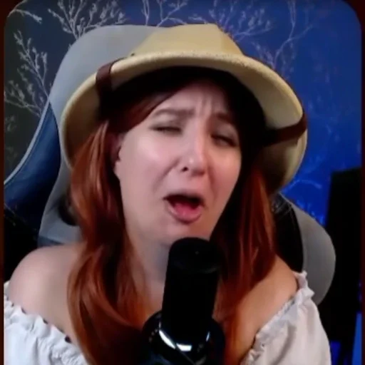 😭